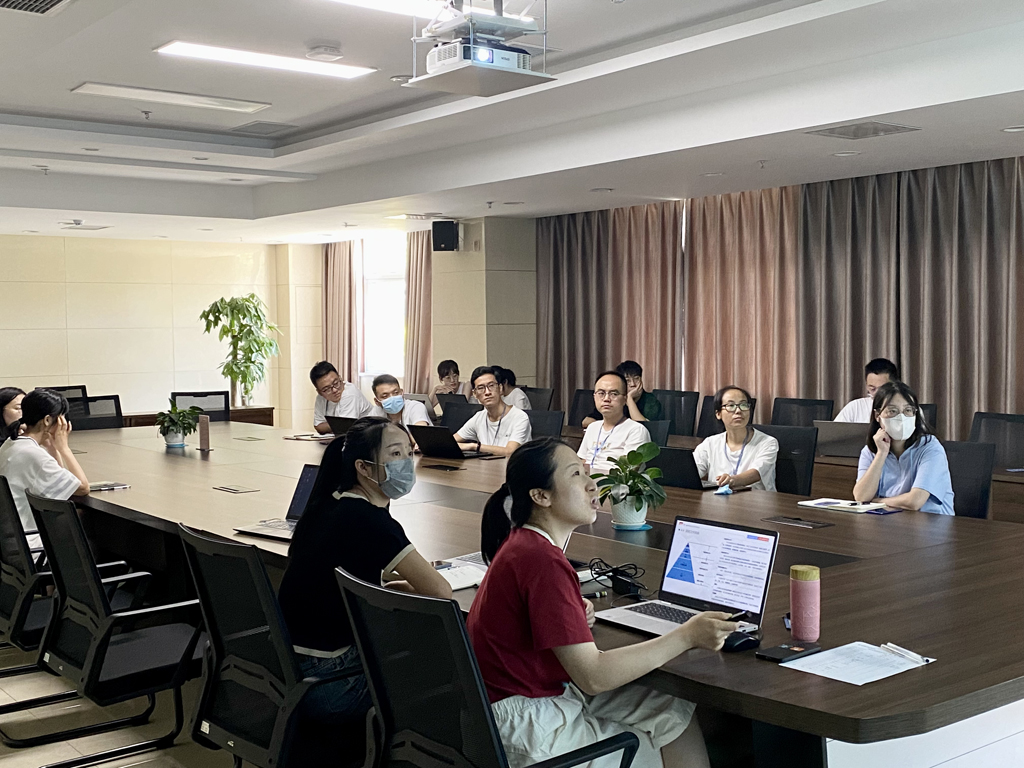 太阳成微电召开首期BPM专项培训交流会